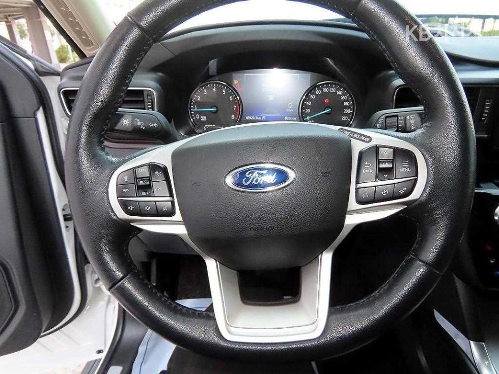 Ford Explorer Sport Trac — miniaturë 8