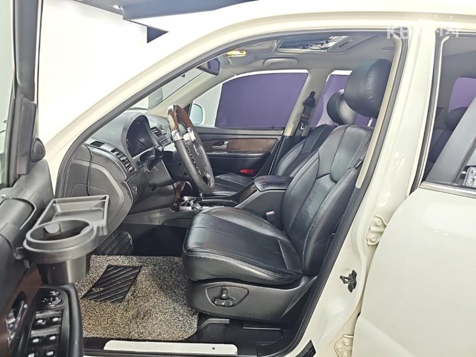 SsangYong Rexton — miniaturë 11