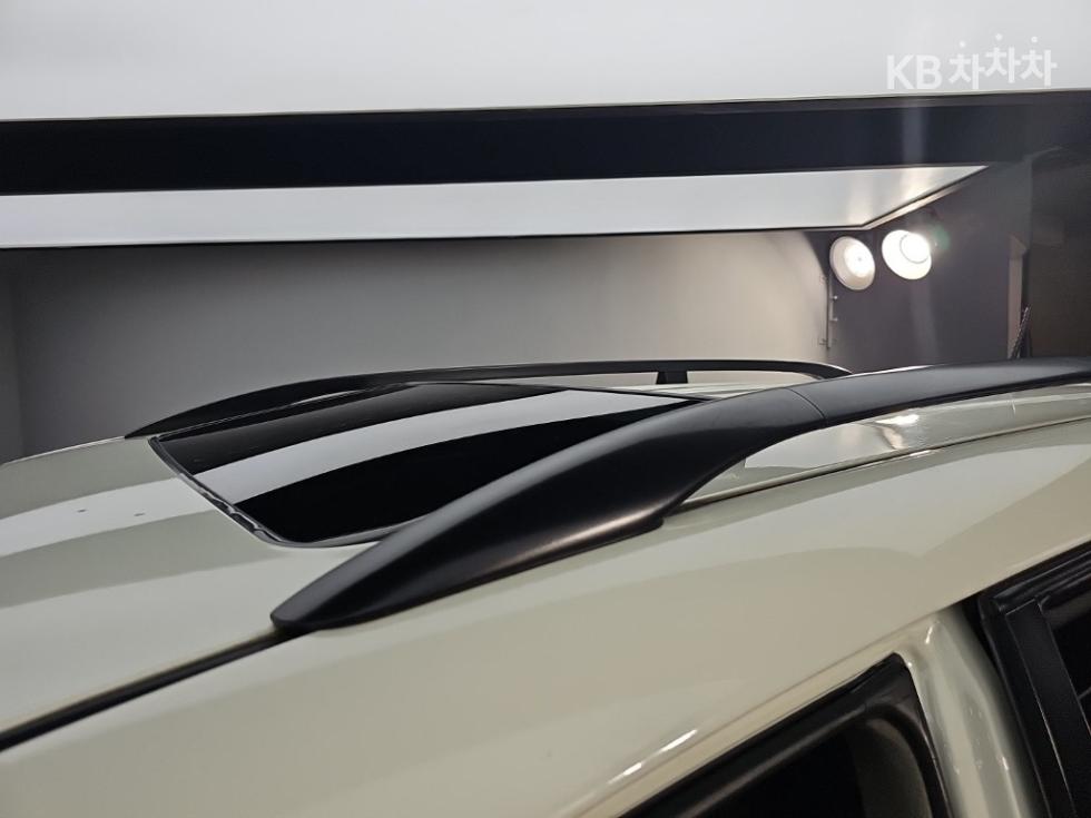 SsangYong Rexton — miniaturë 13