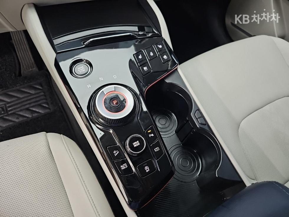 Kia Sportage — miniaturë 8