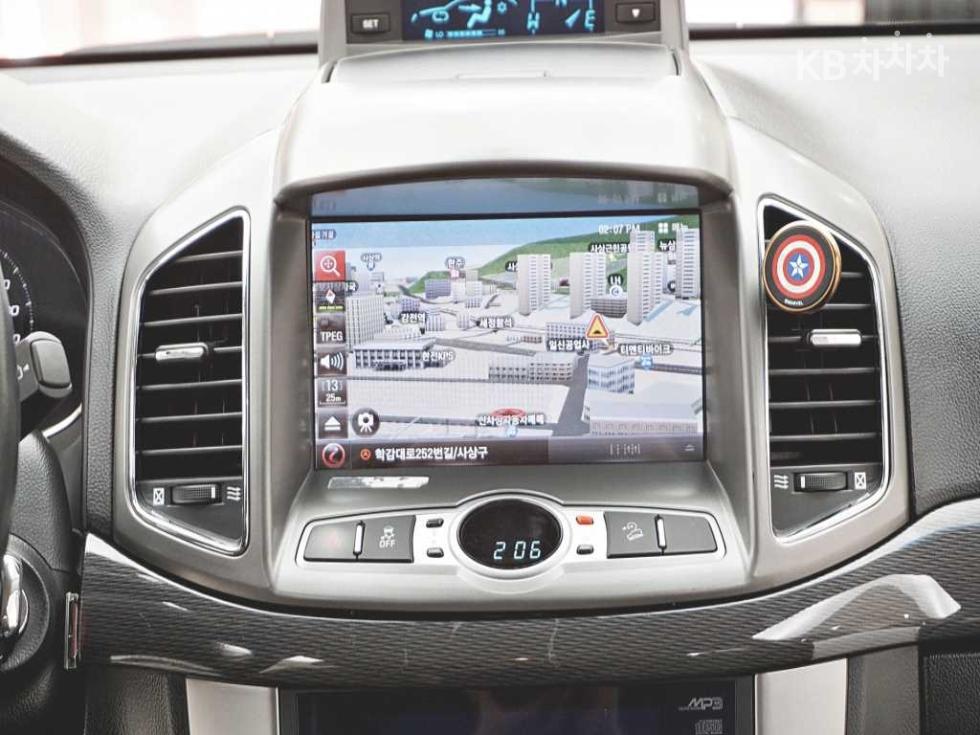 Chevrolet Captiva — miniaturë 12