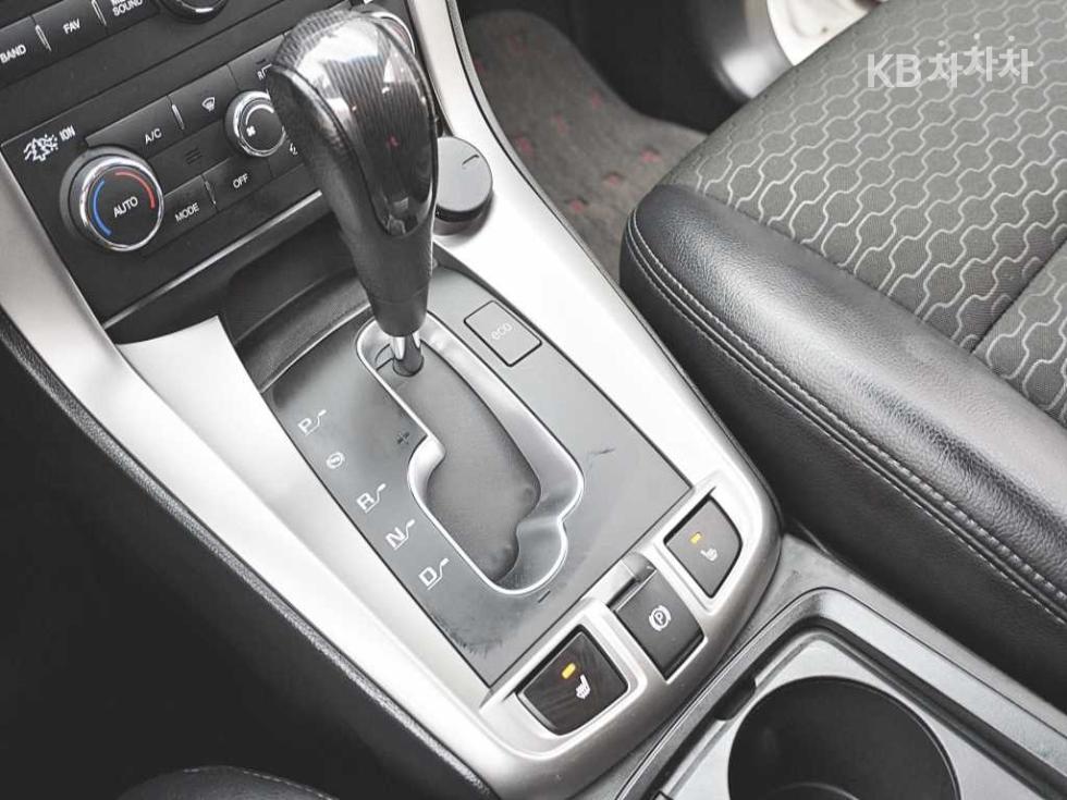 Chevrolet Captiva — miniaturë 15