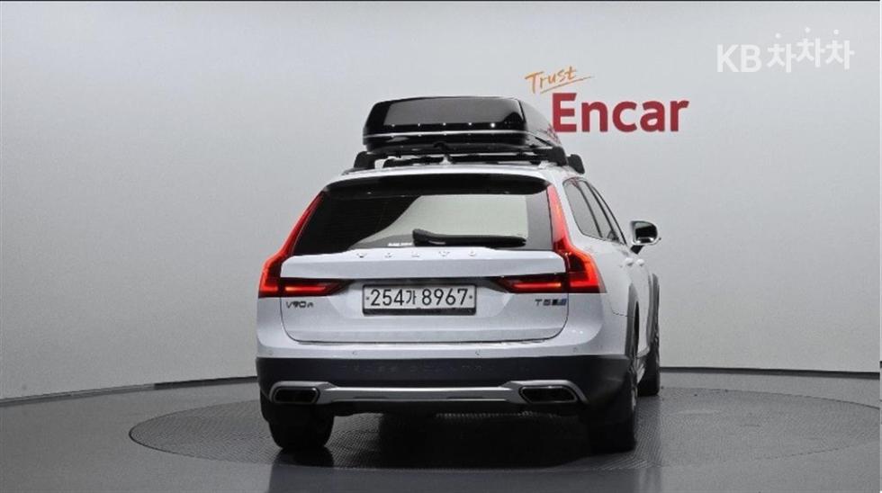 Volvo V90 — miniaturë 4