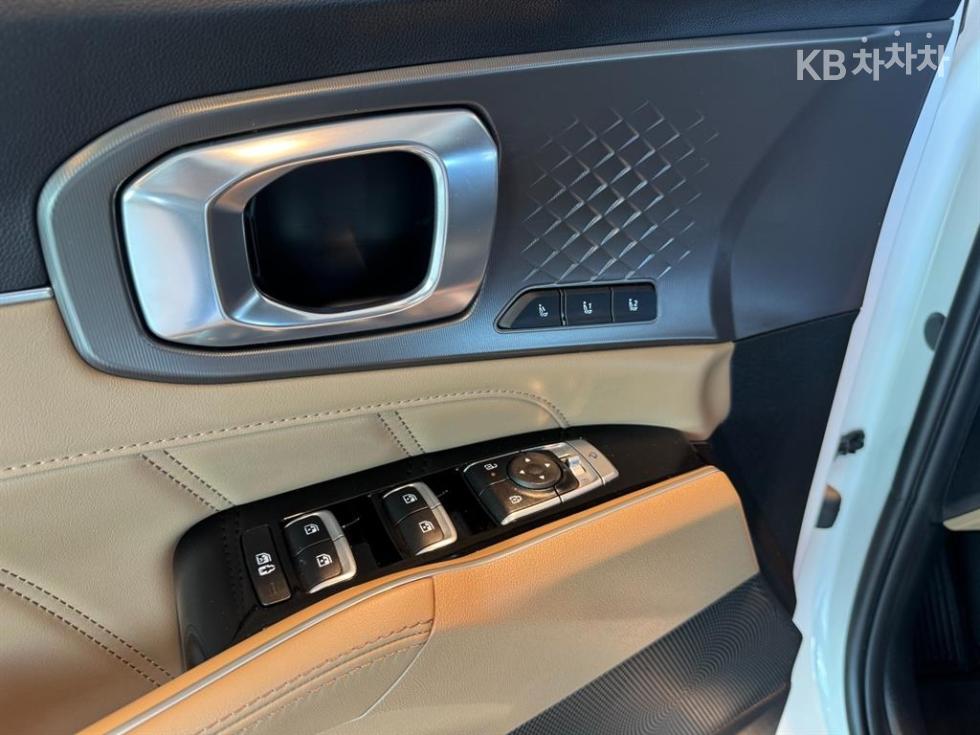 Kia Sorento — miniaturë 13