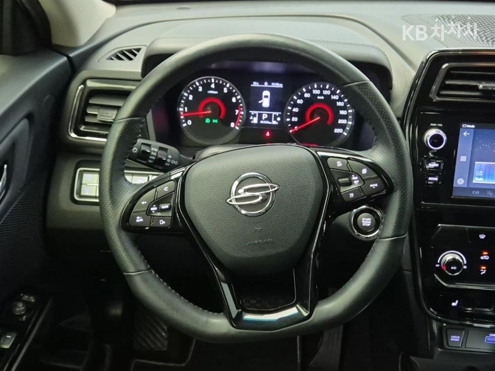 SsangYong Tivoli — miniaturë 9