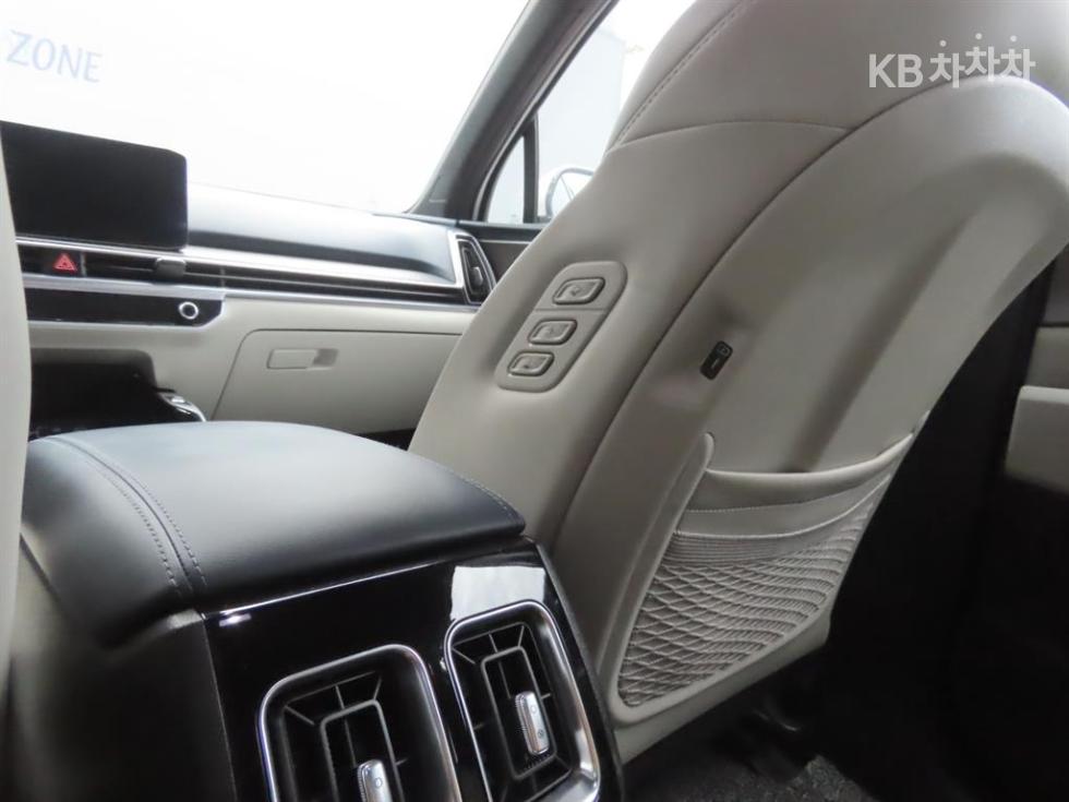 Kia Sorento — miniaturë 9