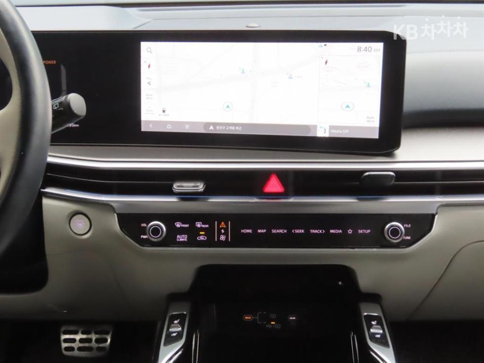 Kia Sorento — miniaturë 13