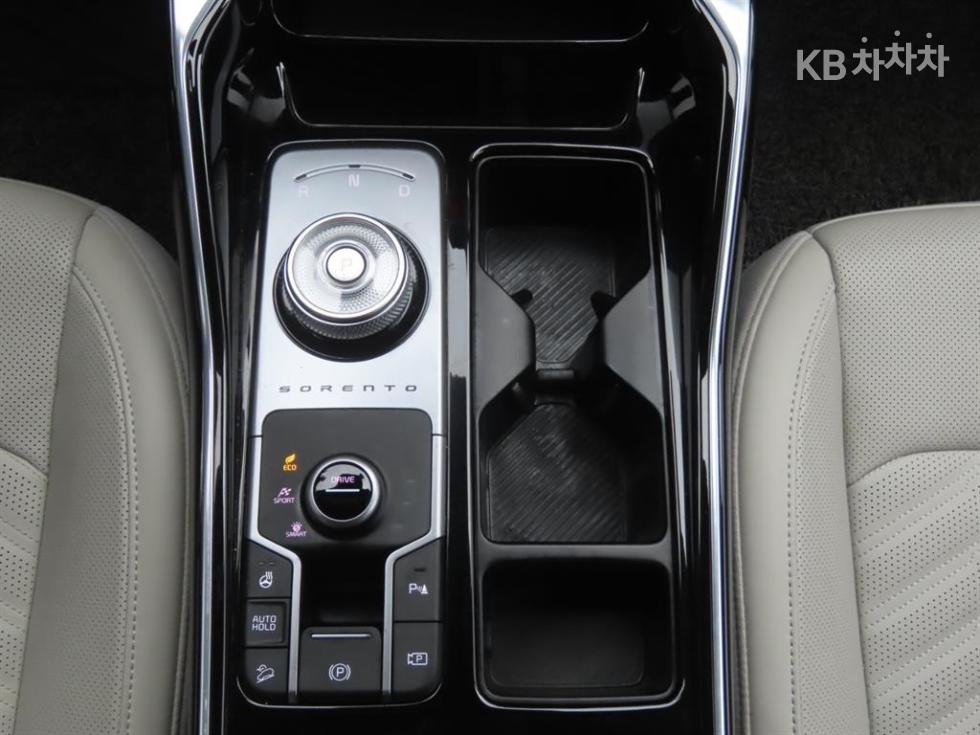 Kia Sorento — miniaturë 14