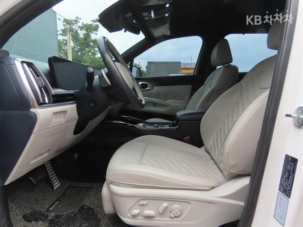 Kia Sorento — miniaturë 17