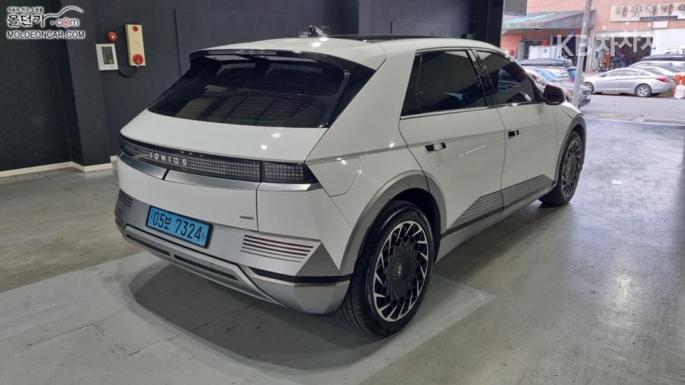 Hyundai IONIQ 5 — miniaturë 2