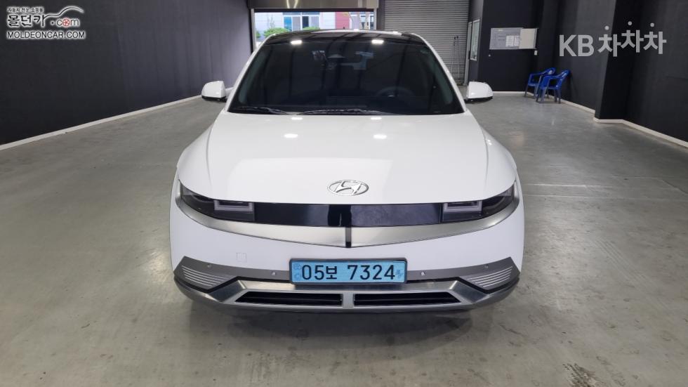 Hyundai IONIQ 5 — miniaturë 3