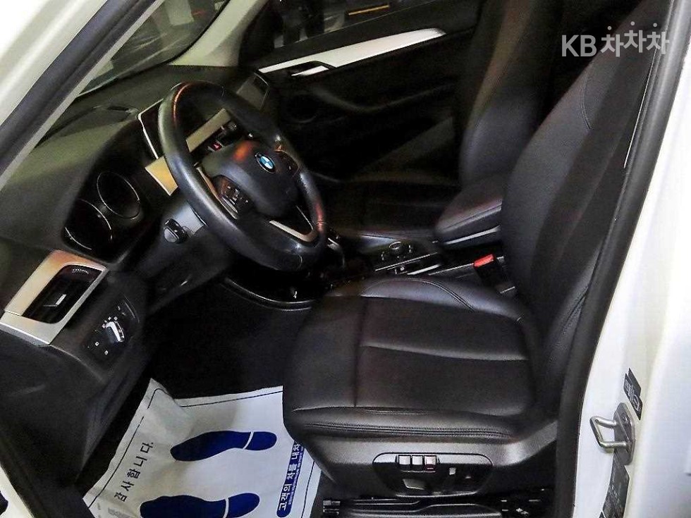 BMW X1 — miniaturë 6