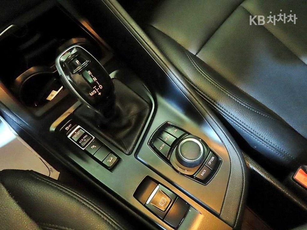 BMW X1 — miniaturë 12