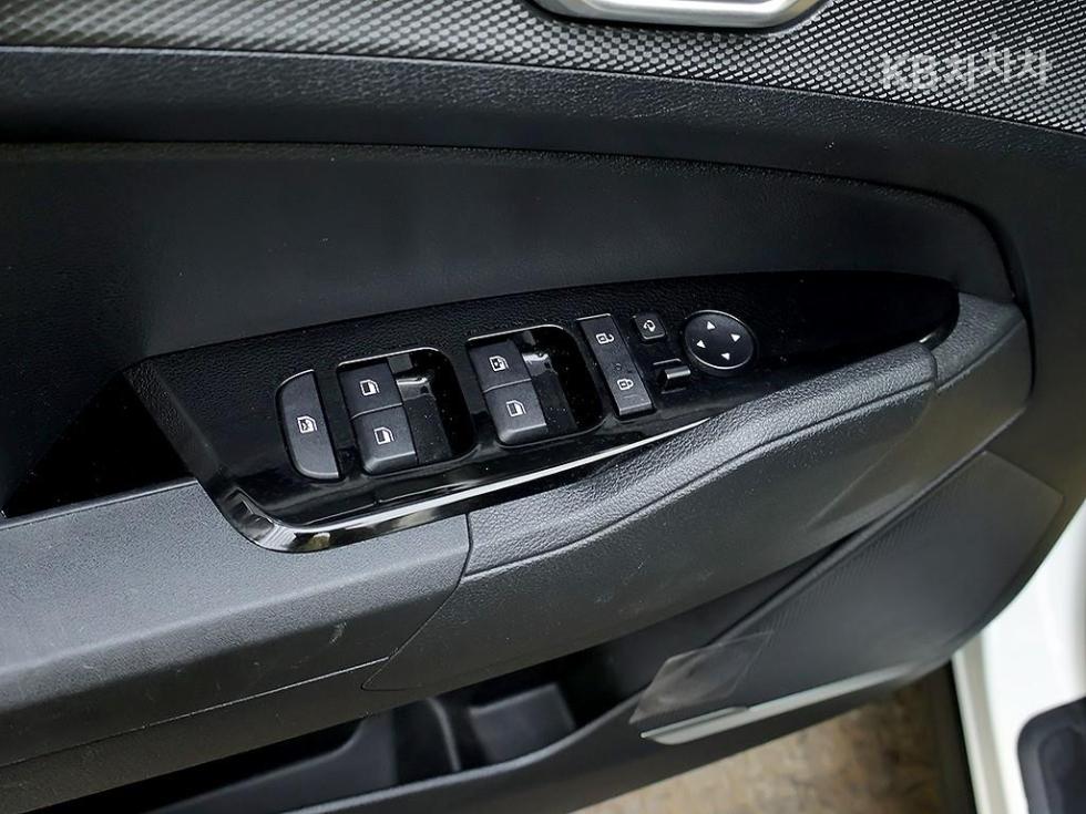 Kia Sportage — miniaturë 13
