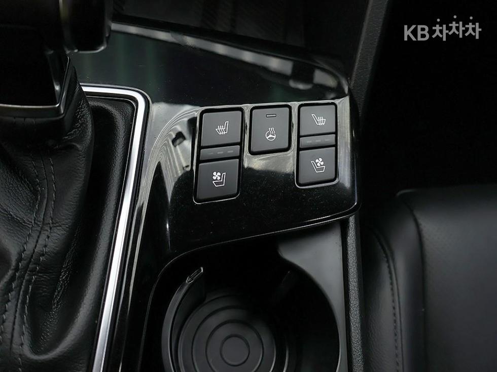Kia Sportage — miniaturë 17