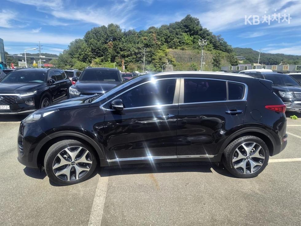 Kia Sportage — miniaturë 11