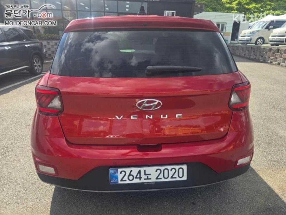 Hyundai Venue — miniaturë 8