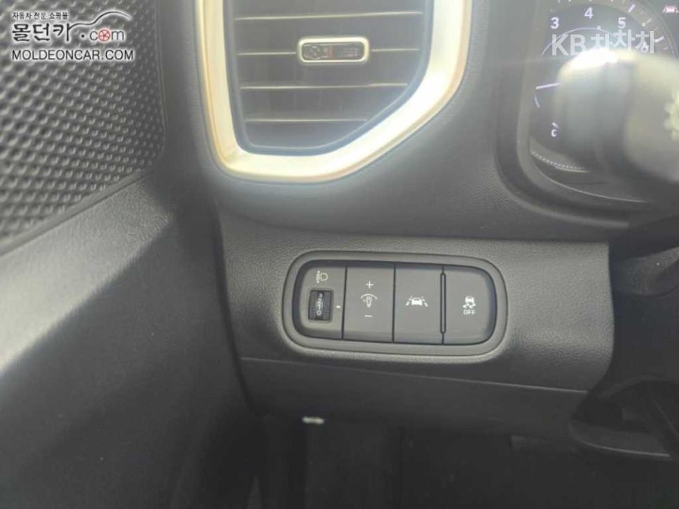 Hyundai Venue — miniaturë 14