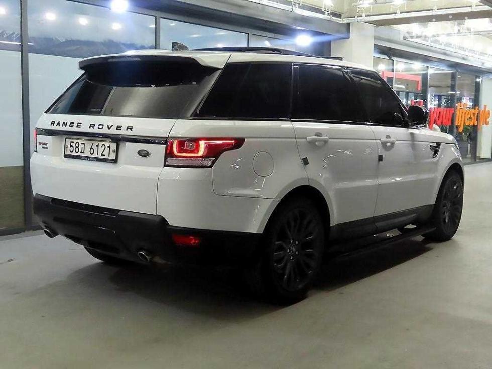 Land Rover Range Rover Sport — miniaturë 4