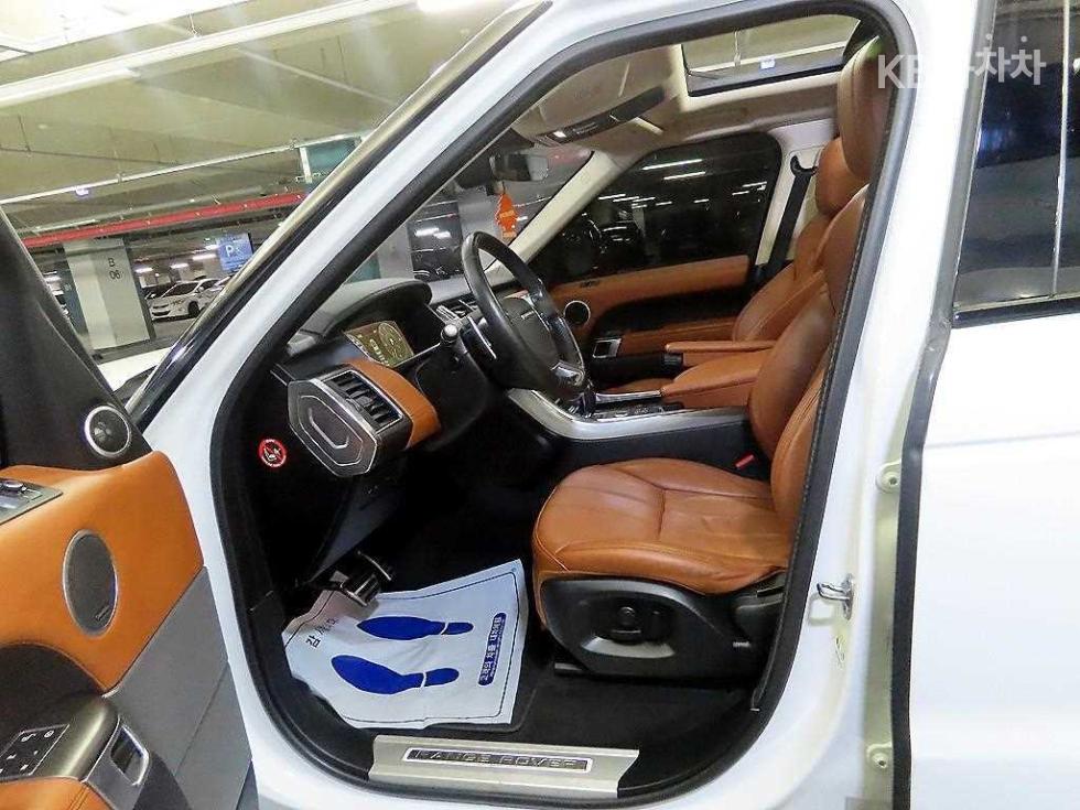 Land Rover Range Rover Sport — miniaturë 7