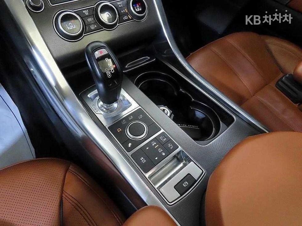 Land Rover Range Rover Sport — miniaturë 12