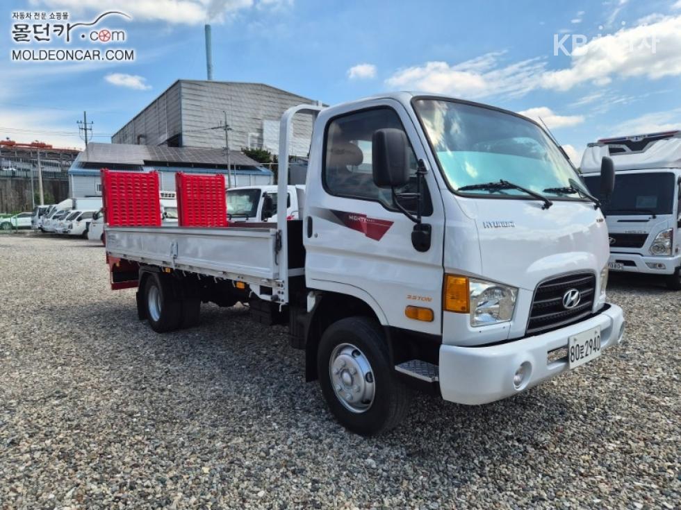 Hyundai E-Mighty