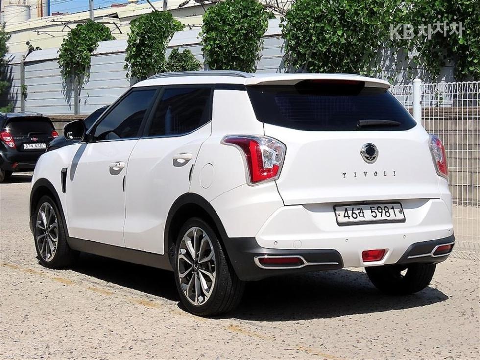 SsangYong Tivoli — miniaturë 3
