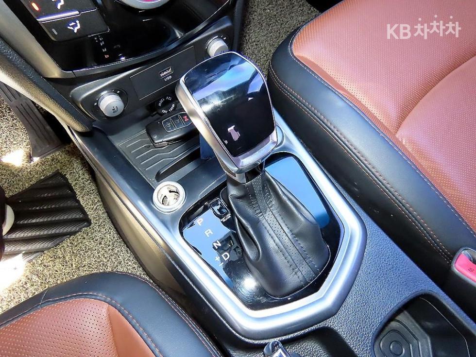 SsangYong Tivoli — miniaturë 10