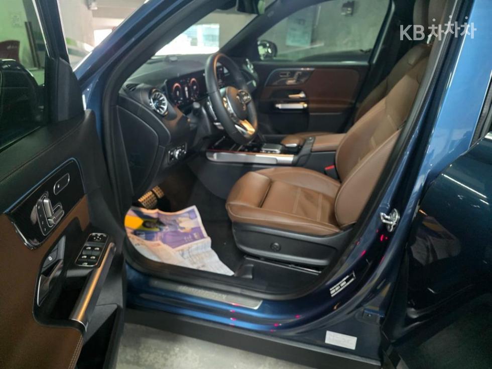 Mercedes-Benz GLB — miniaturë 5
