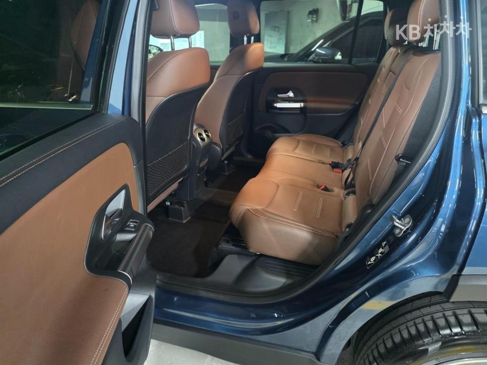 Mercedes-Benz GLB — miniaturë 6