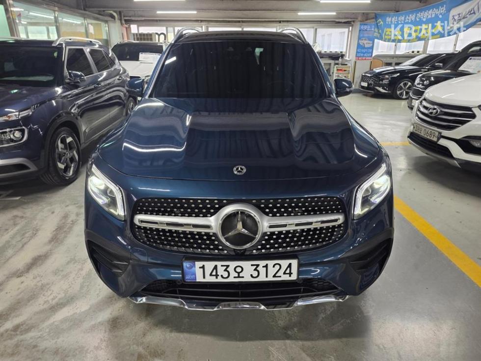 Mercedes-Benz GLB — miniaturë 18