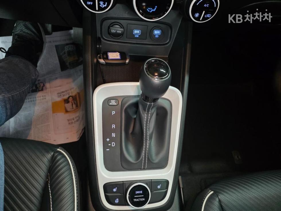 Hyundai Venue — miniaturë 10