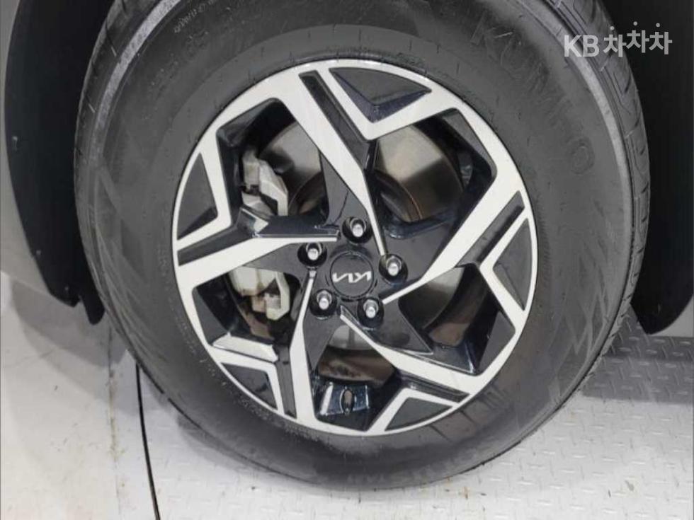 Kia Sportage — miniaturë 13