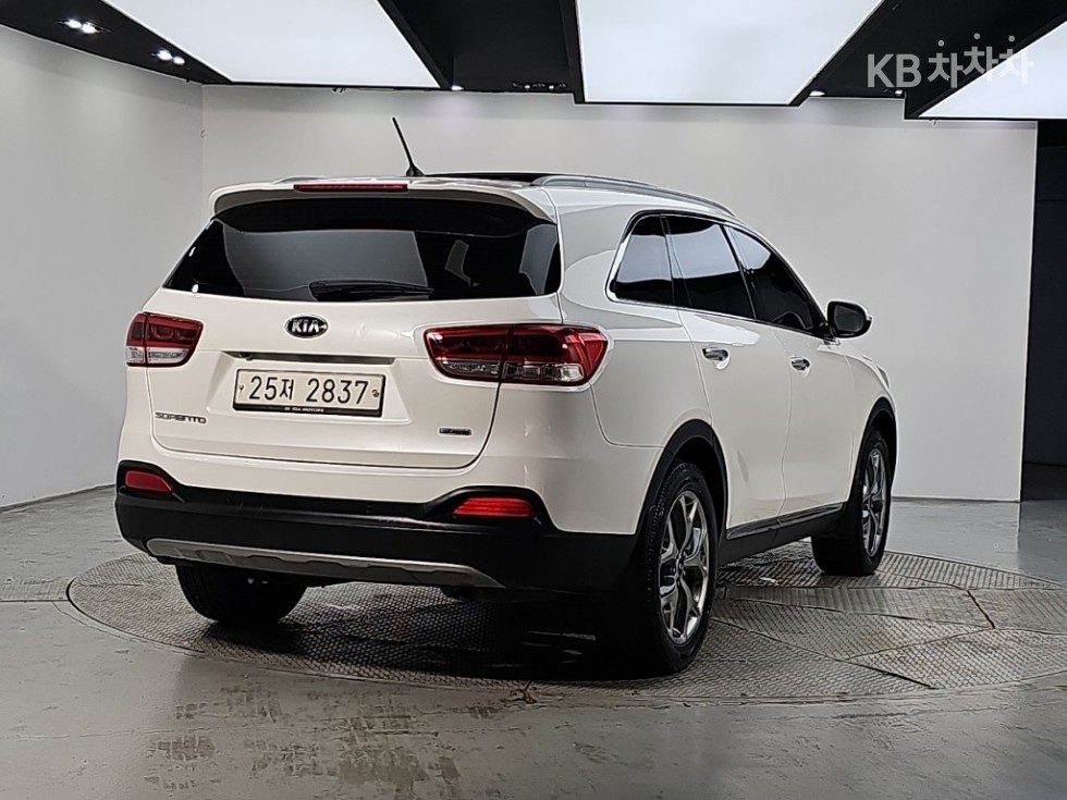 Kia Sorento — miniaturë 4