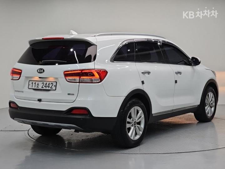 Kia Sorento — miniaturë 4