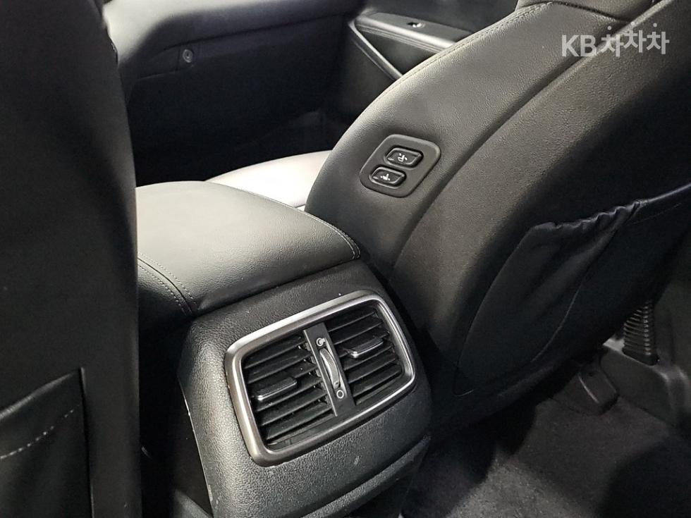 Kia Sorento — miniaturë 14