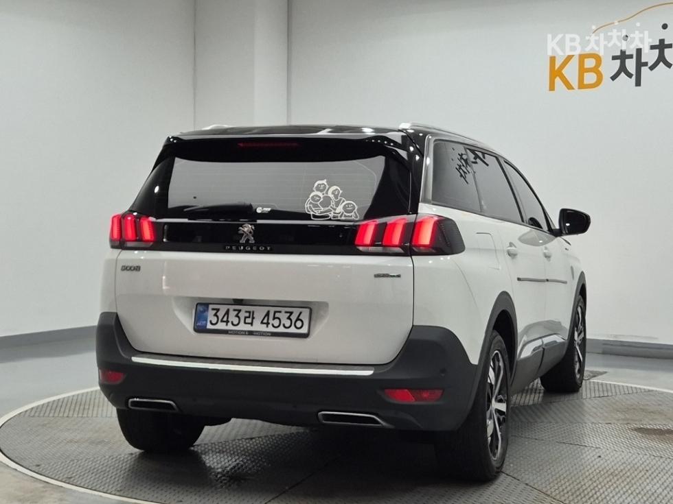 Peugeot 5008 — miniaturë 3