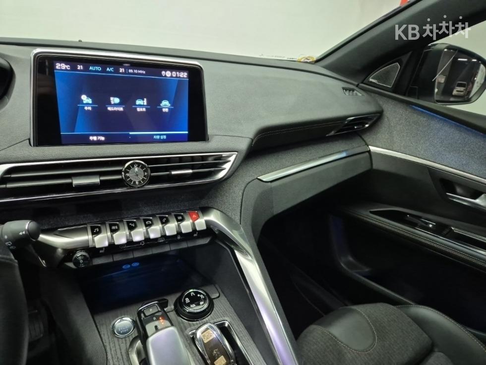 Peugeot 5008 — miniaturë 10