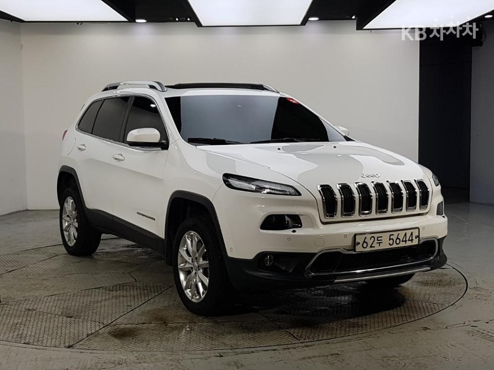 Jeep Cherokee — miniaturë 2