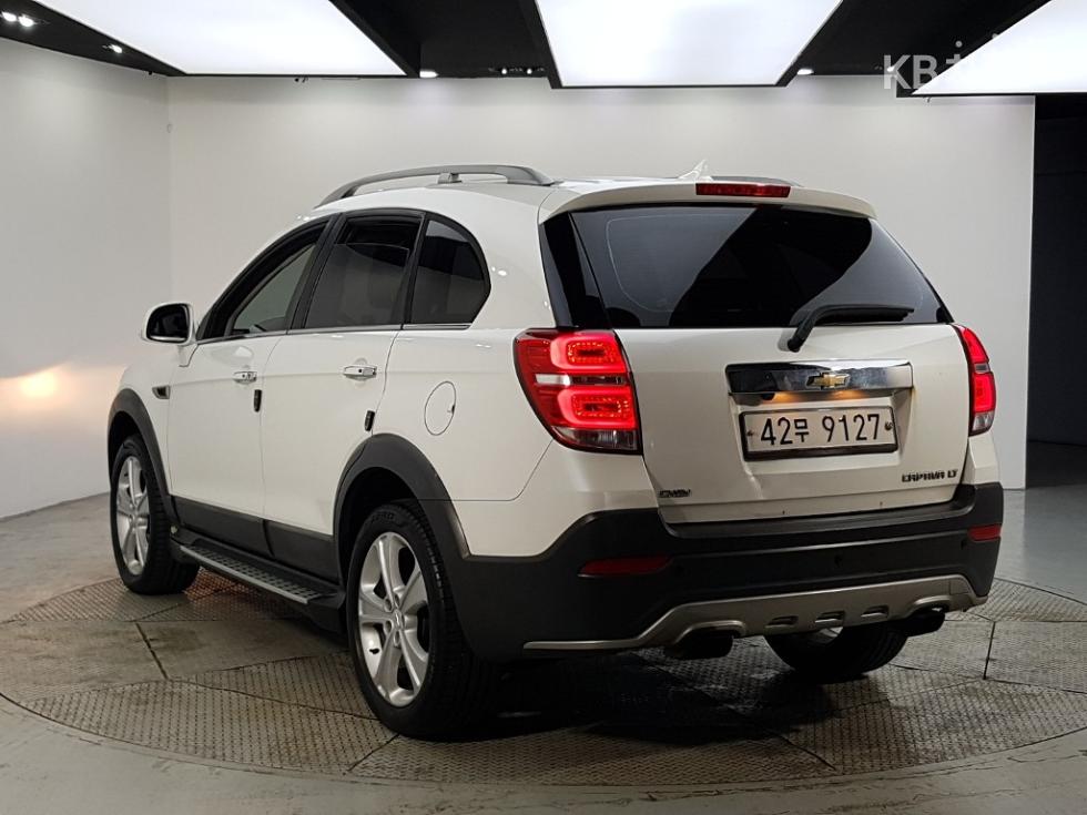 Chevrolet Captiva — miniaturë 3