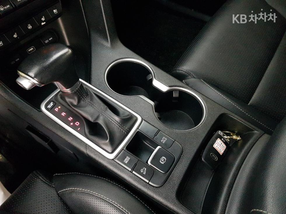 Kia Sportage — miniaturë 8