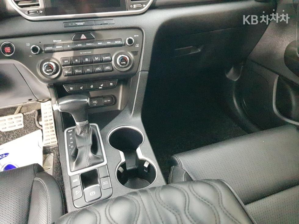Kia Sportage — miniaturë 10