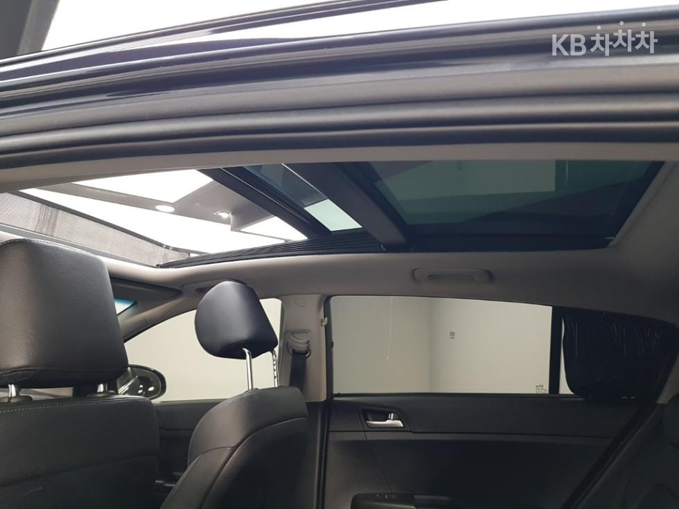 Kia Sportage — miniaturë 13