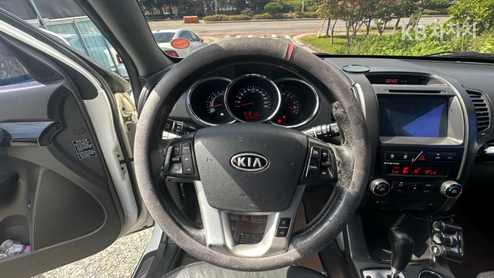 Kia Sorento — miniaturë 12