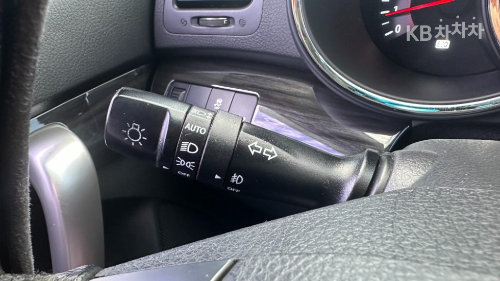 Kia Sorento — miniaturë 13