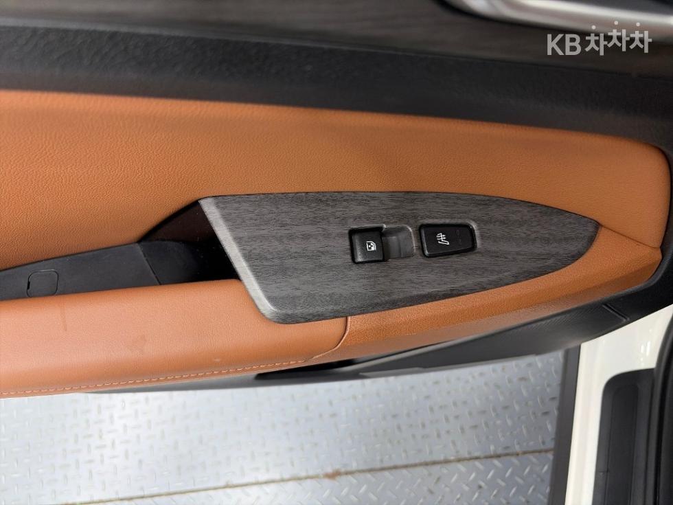 Kia Sportage — miniaturë 13