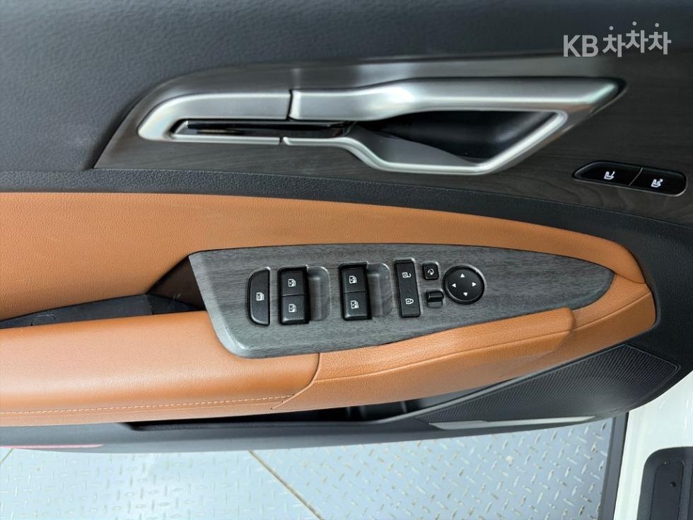 Kia Sportage — miniaturë 17