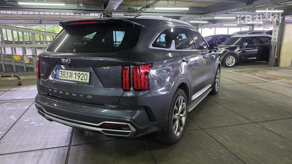 Kia Sorento — miniaturë 3