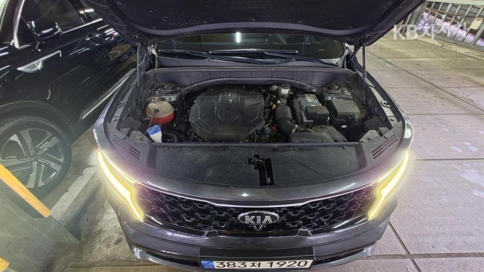 Kia Sorento — miniaturë 9