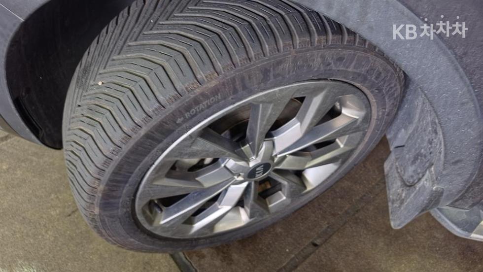Kia Sorento — miniaturë 10